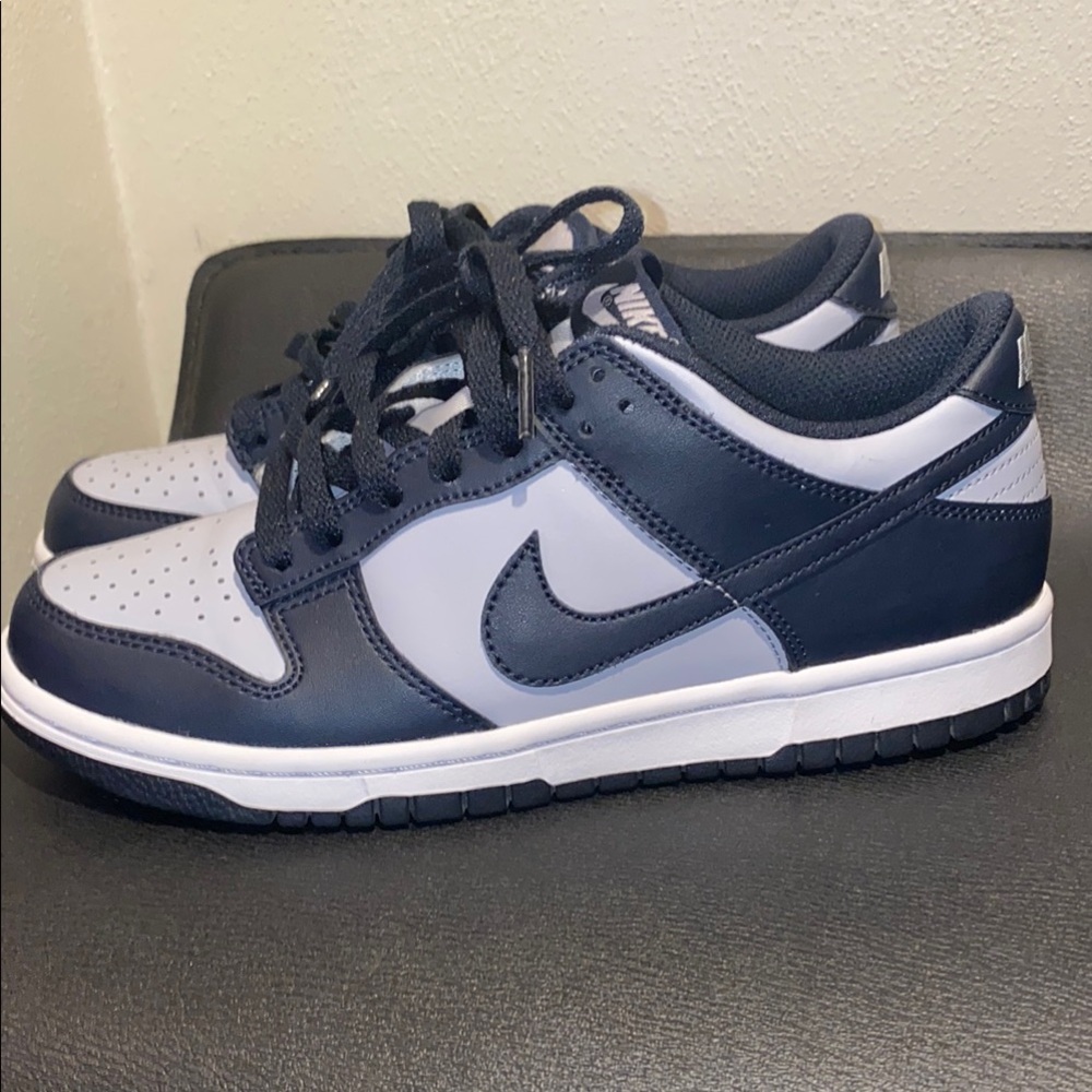 Nike Navy and Gray Sneakers